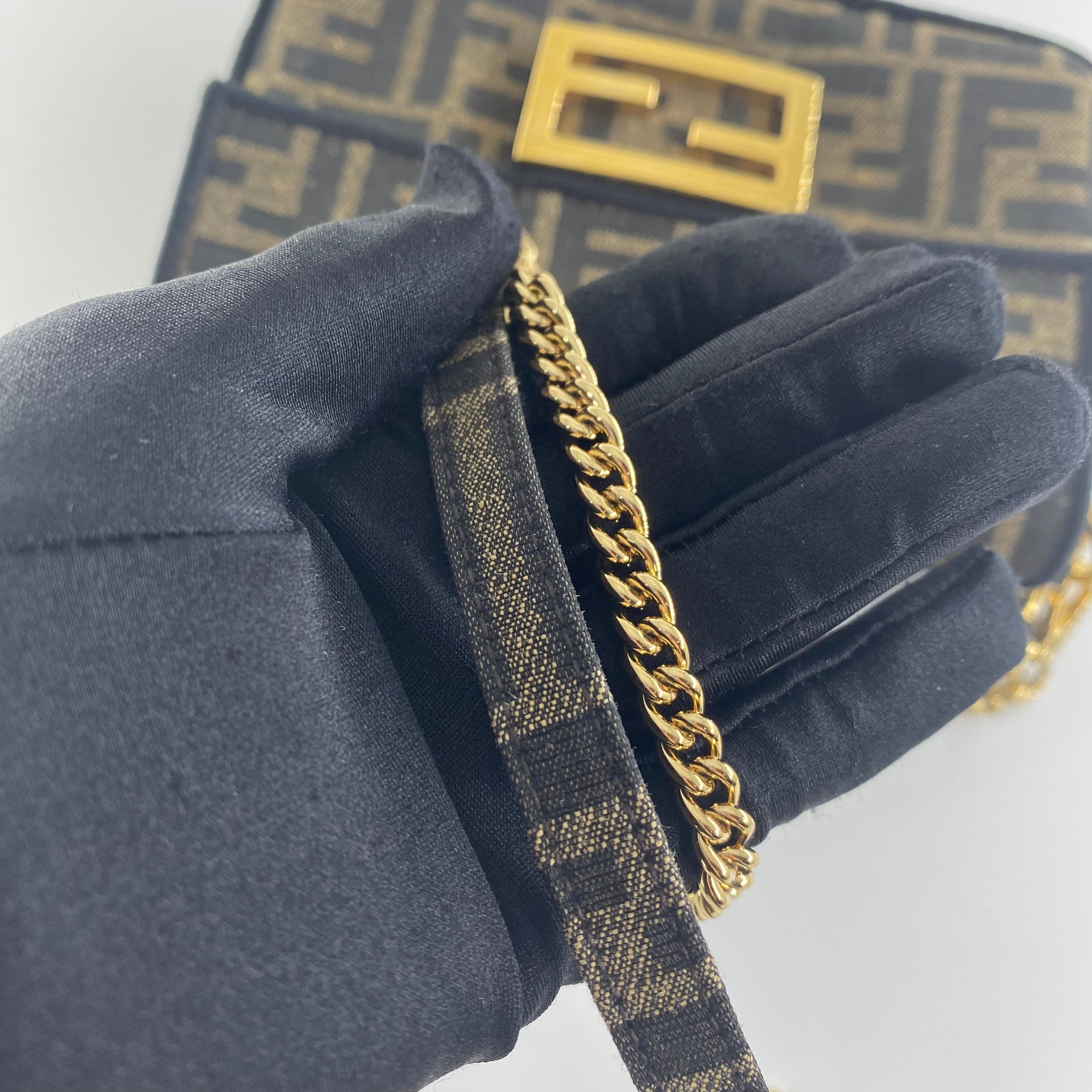 Fendi baguette Mini