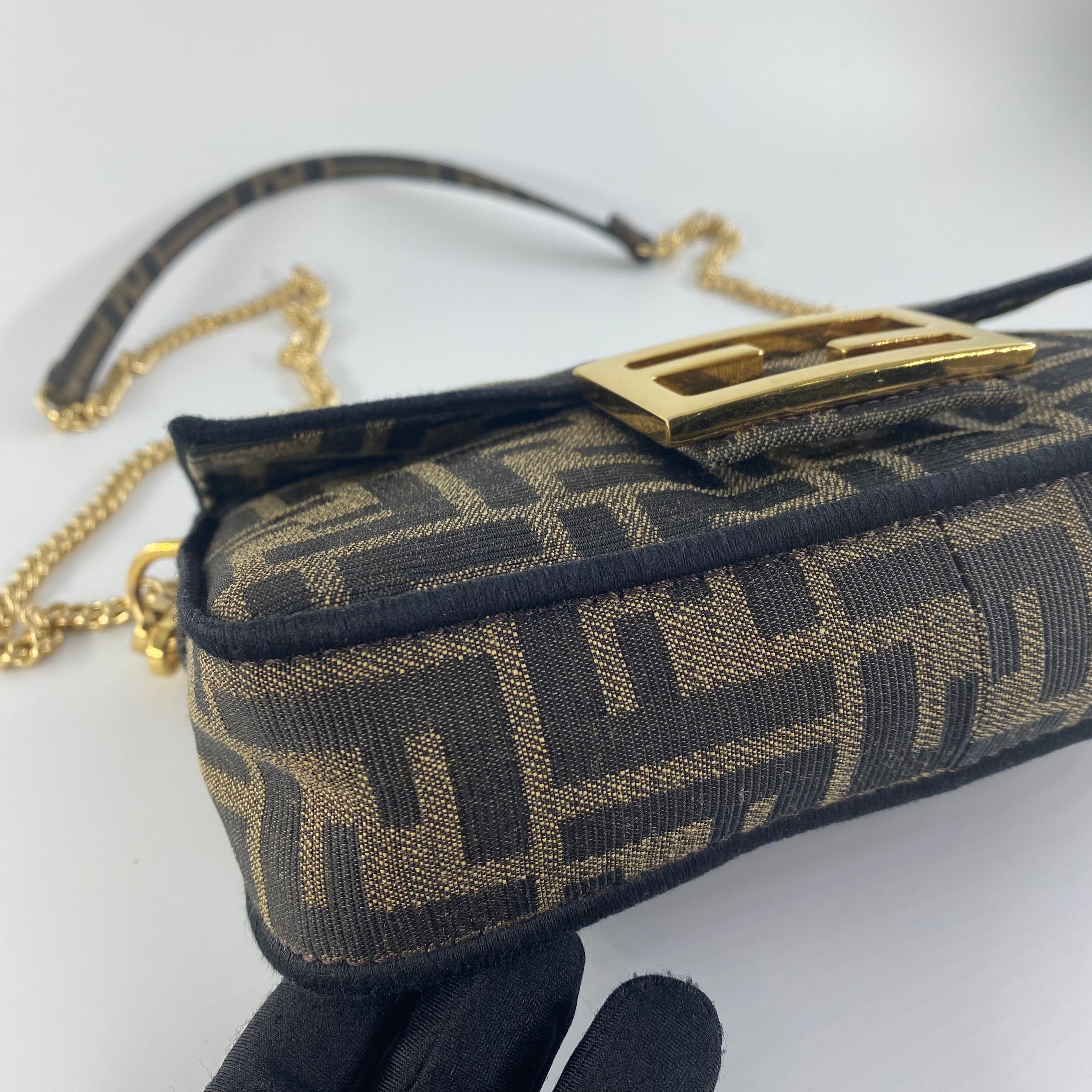 Fendi baguette Mini