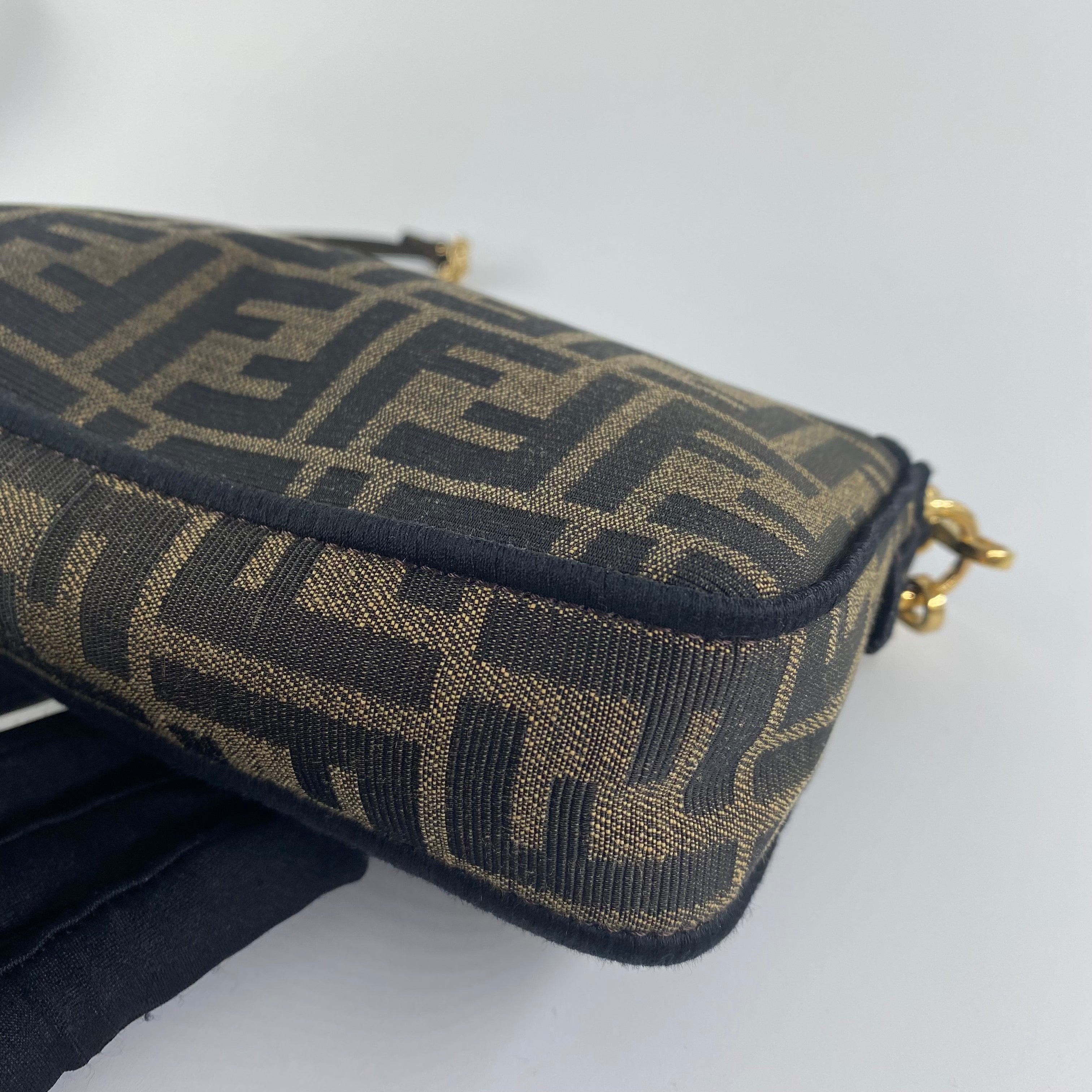 Fendi baguette Mini