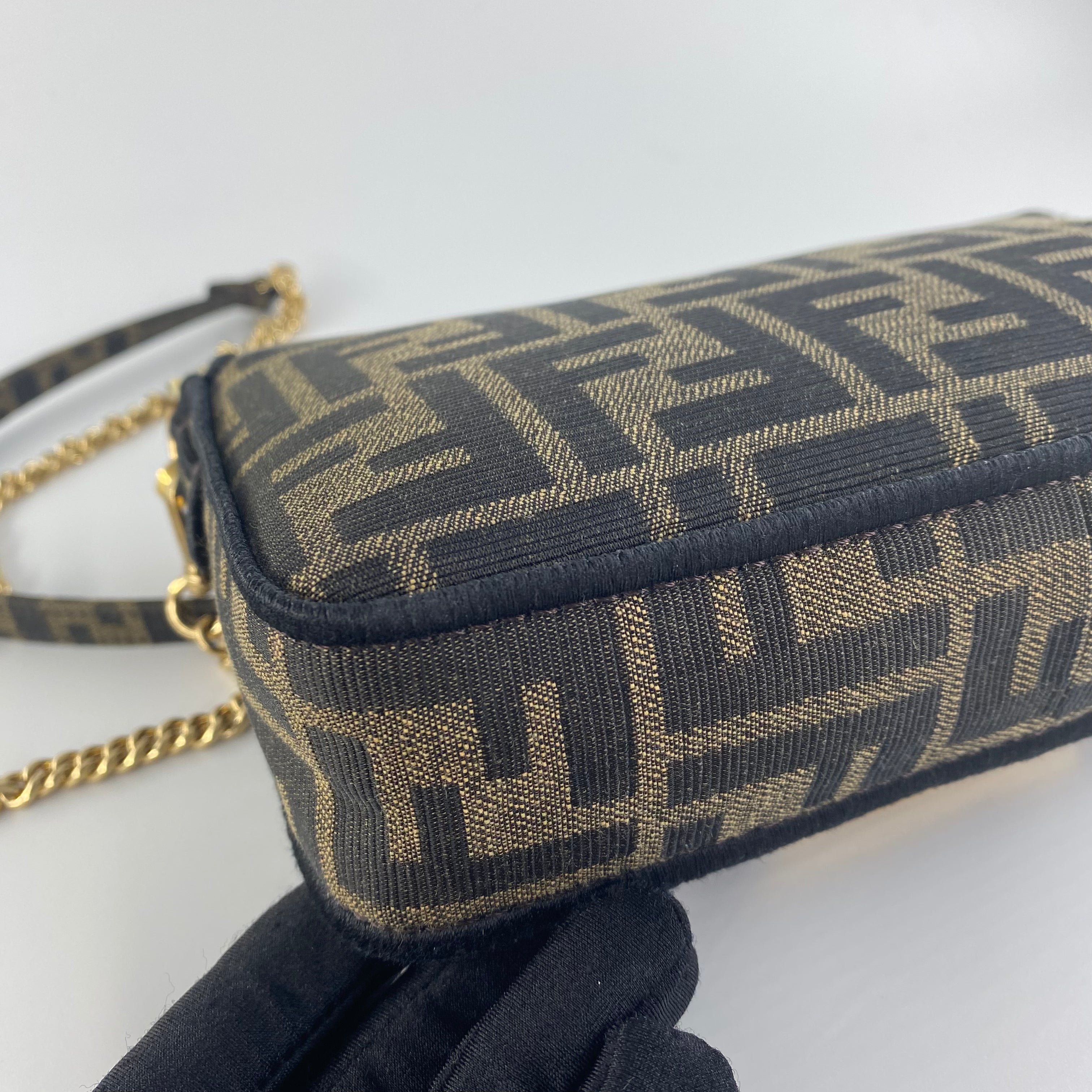 Fendi baguette Mini