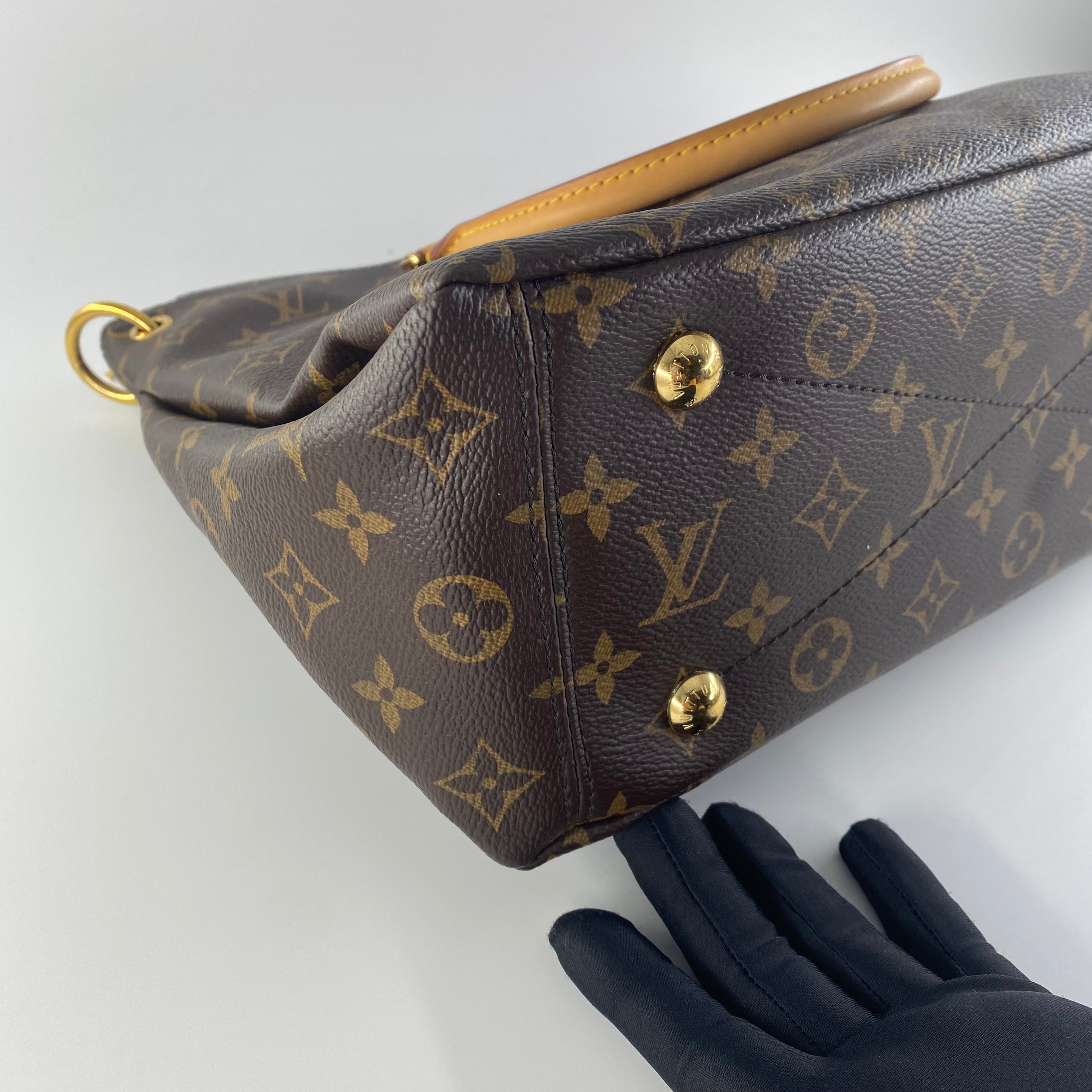 LV Monogram Pallas MM