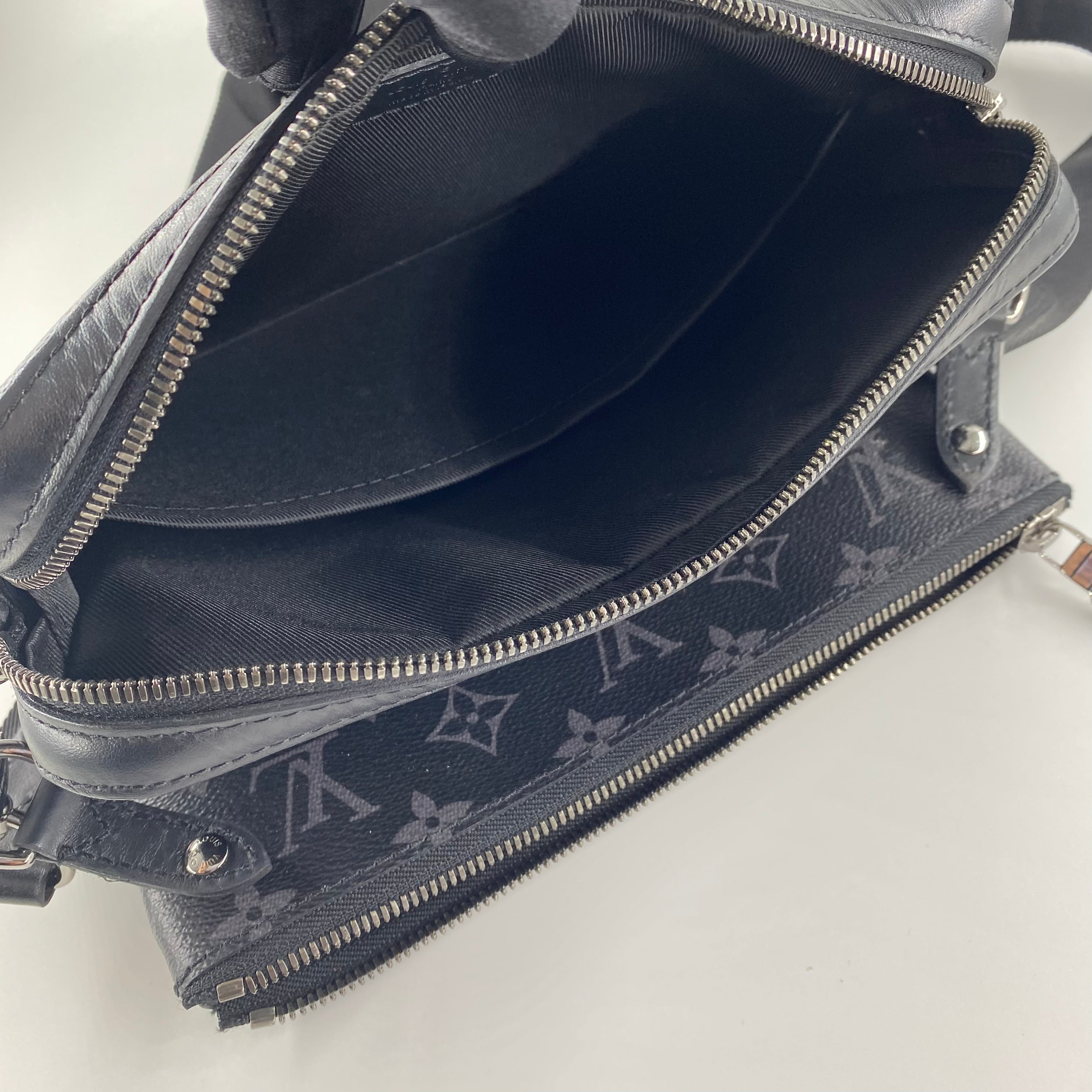 LV Trio Messenger Bag