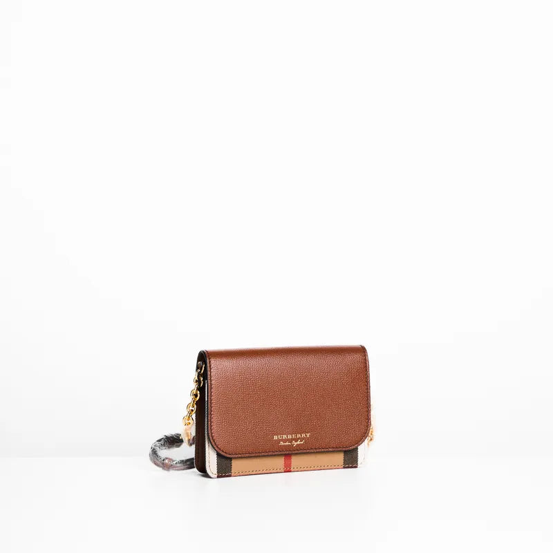 Burberry hampshire house check top crossbody