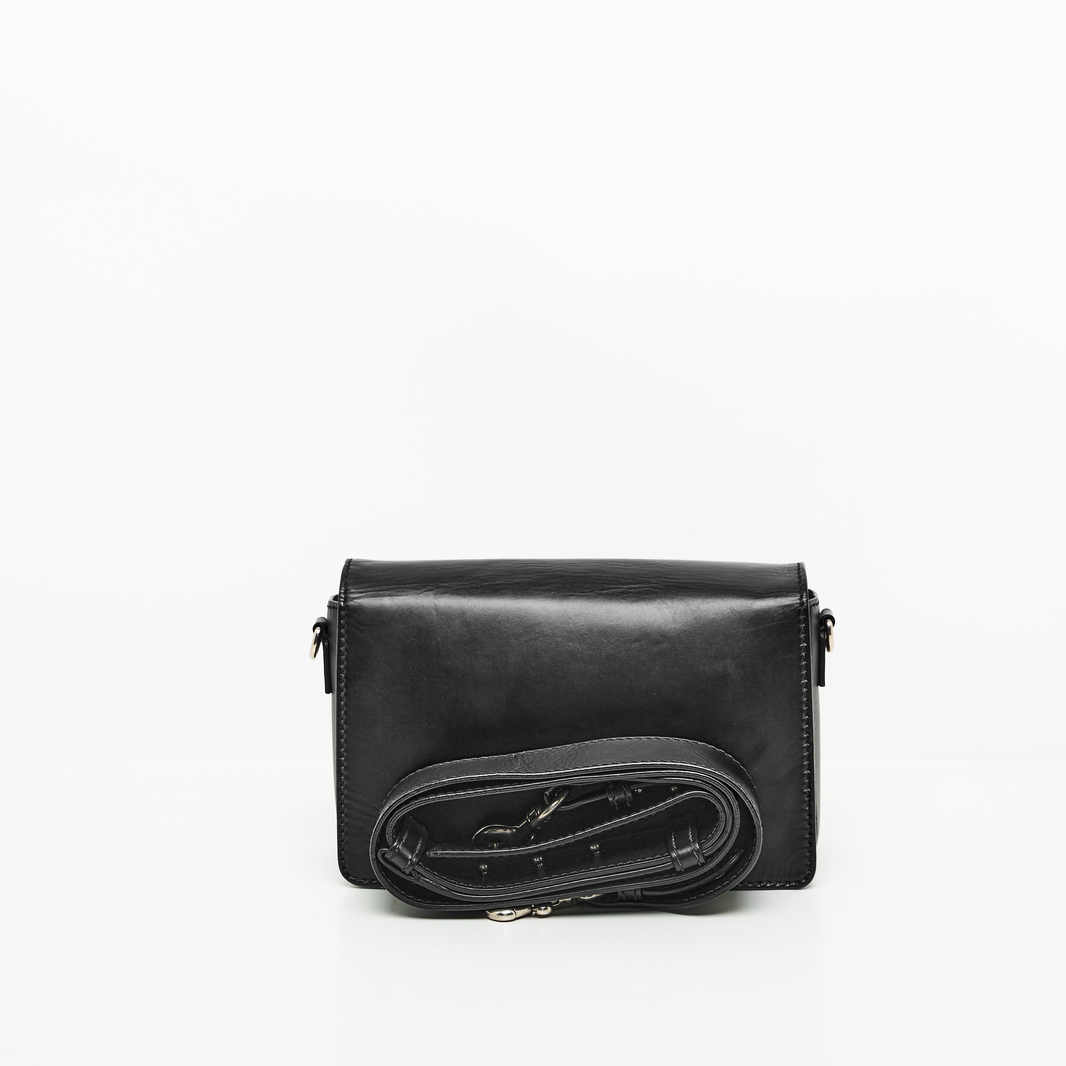 DIOREVOLUTION FLAP BAG IN BLACK