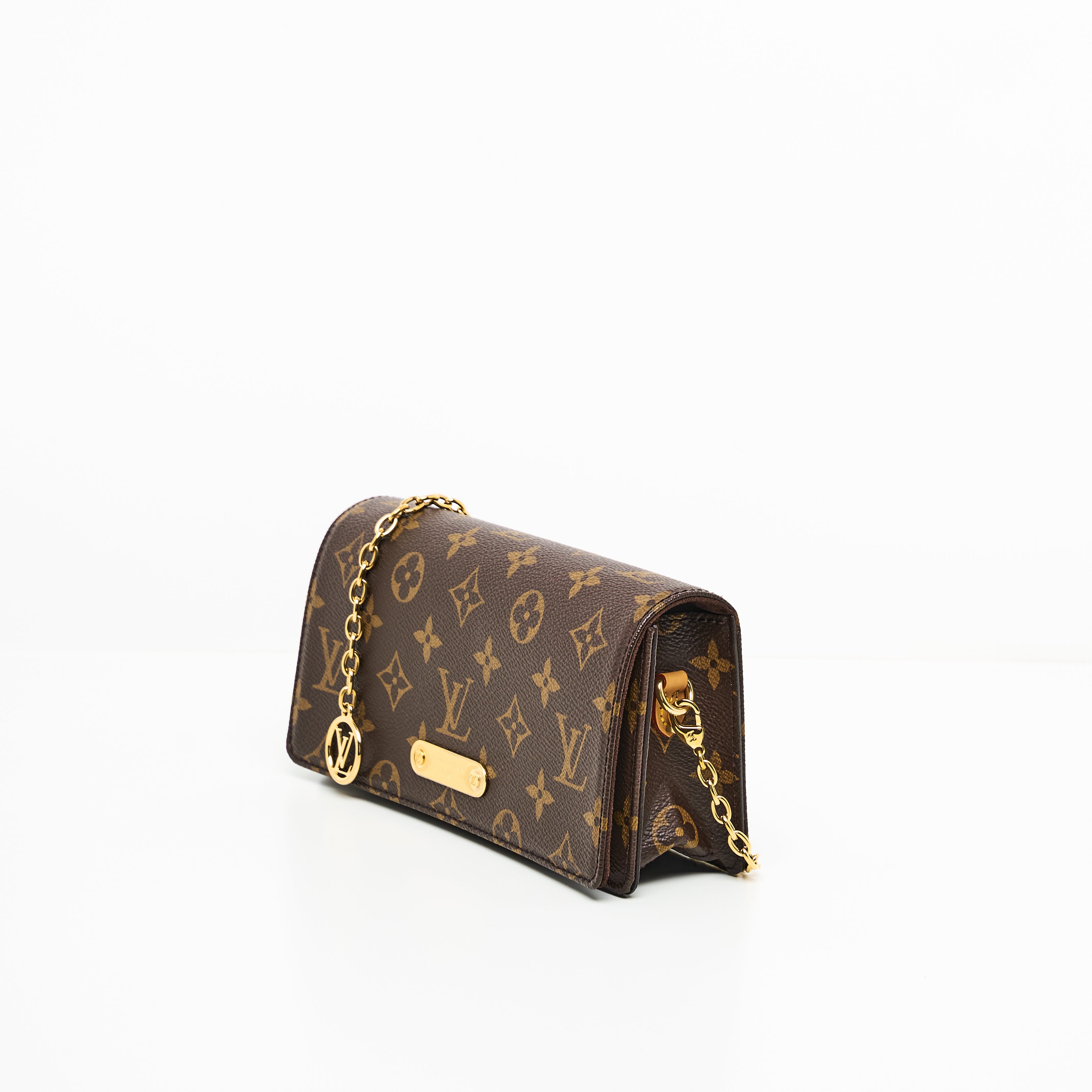 LV WALLET ON CHAIN LILY