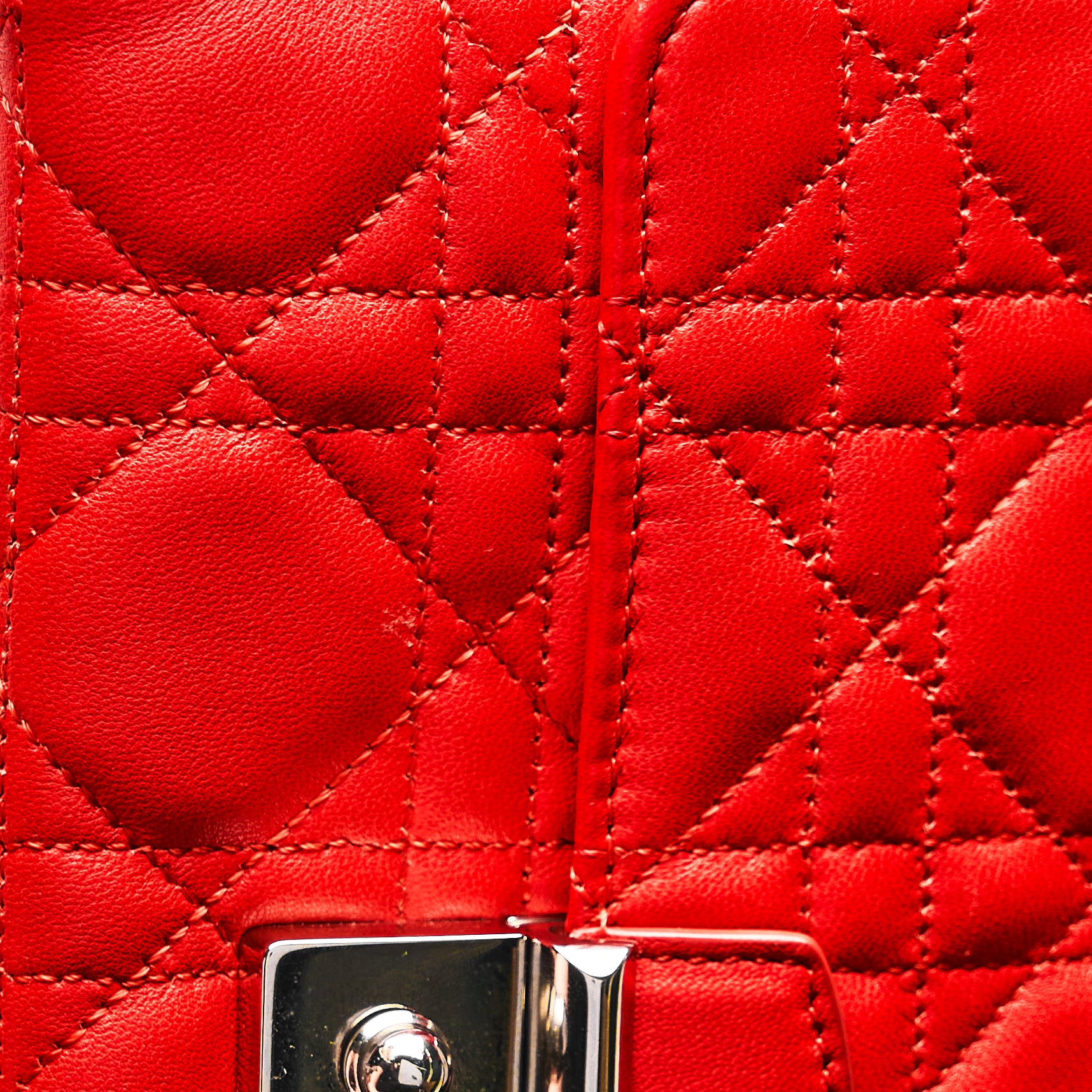 Miss Dior Woc in Red