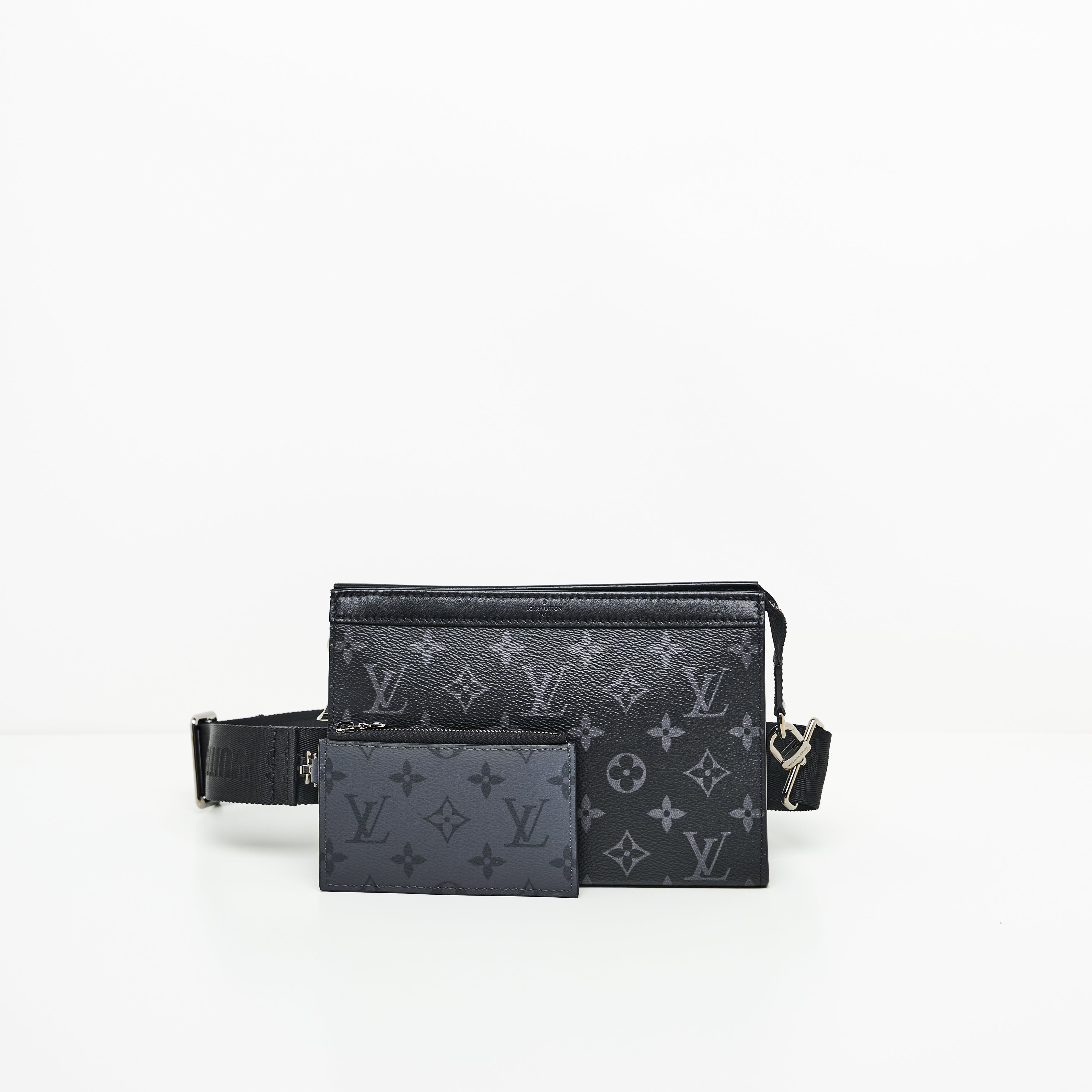 LV GASTON WEARABLE WALLET