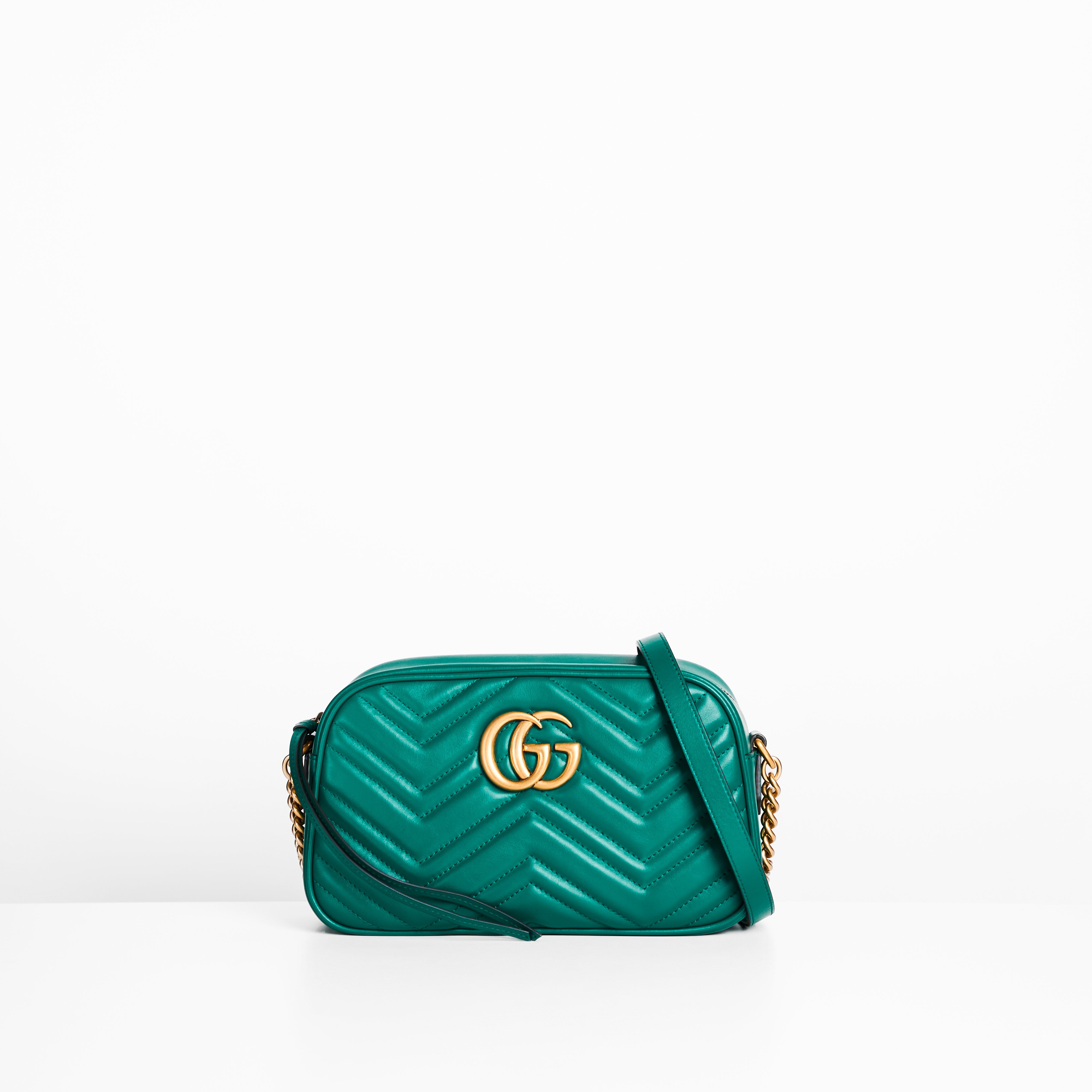 Gucci GG Marmont Matelassé Camera Bag In Emerald Green