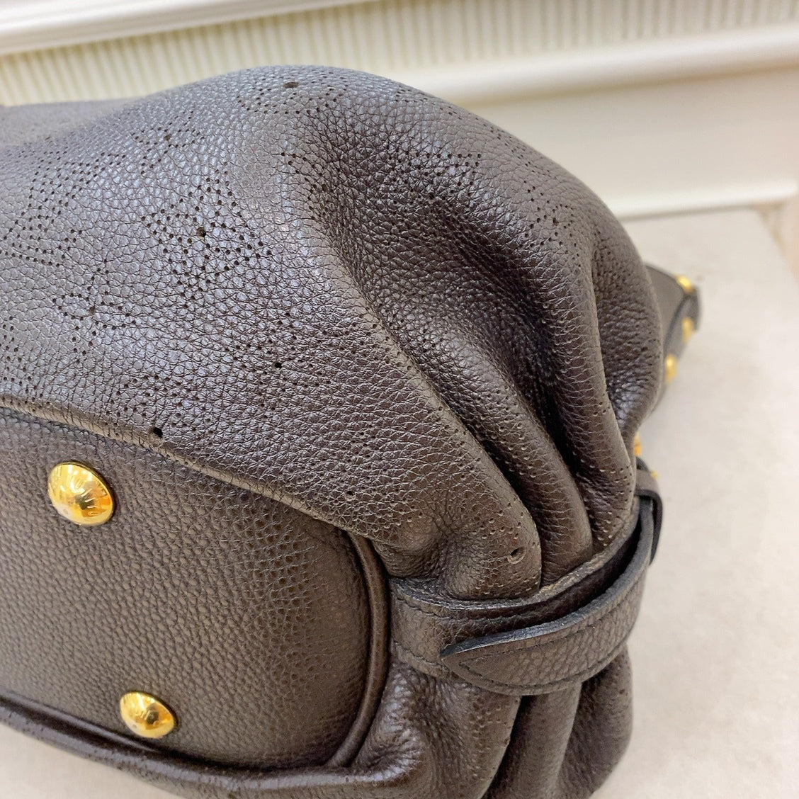 LV Mahina XS Shoulder Bag In Brown