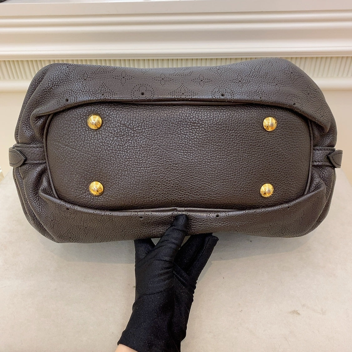 LV Mahina XS Shoulder Bag In Brown